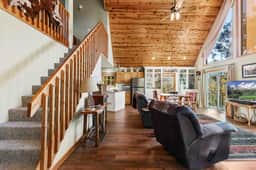 Green Forest Lodge