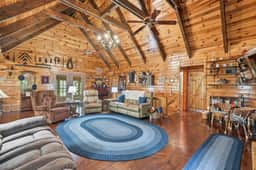 Hilltop Hideaway - Image 2