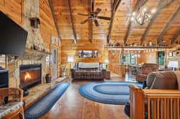 Hilltop Hideaway - Image 5