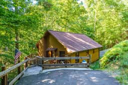 Crooked Lane Cabin - Image 5