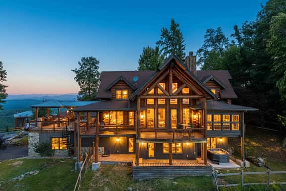 Cloud Top Lodge - Image 1