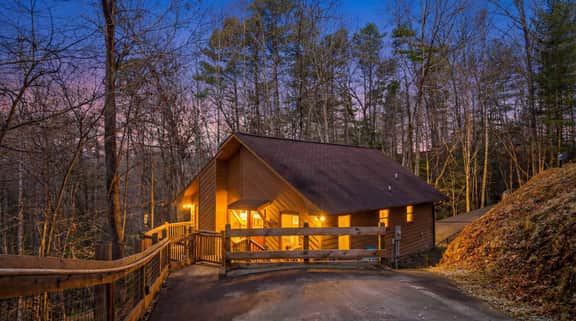 Crooked Lane Cabin