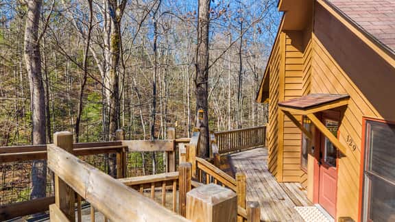 Crooked Lane Cabin
