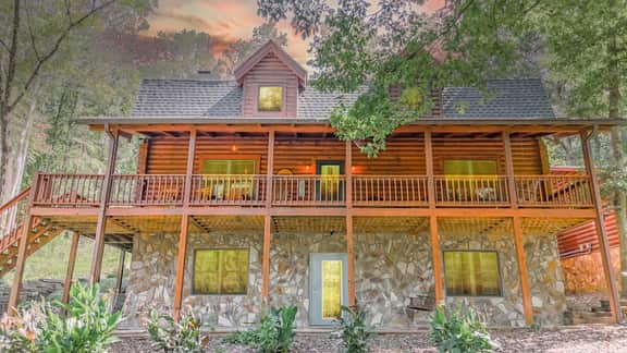 The Lodge - Ellijay