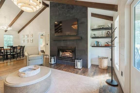 Creekside Manor