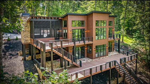 Cool Creek Modern - Image 1